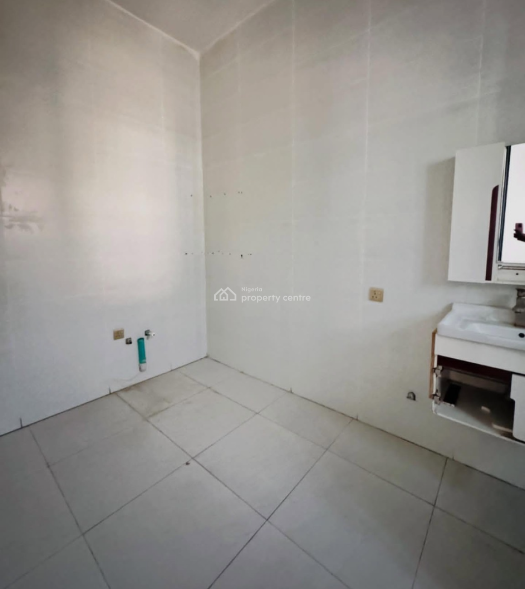 Well Spacious Service Four Bedroom Terrace House, Orchid Road, Lekki, Lagos, House for Rent