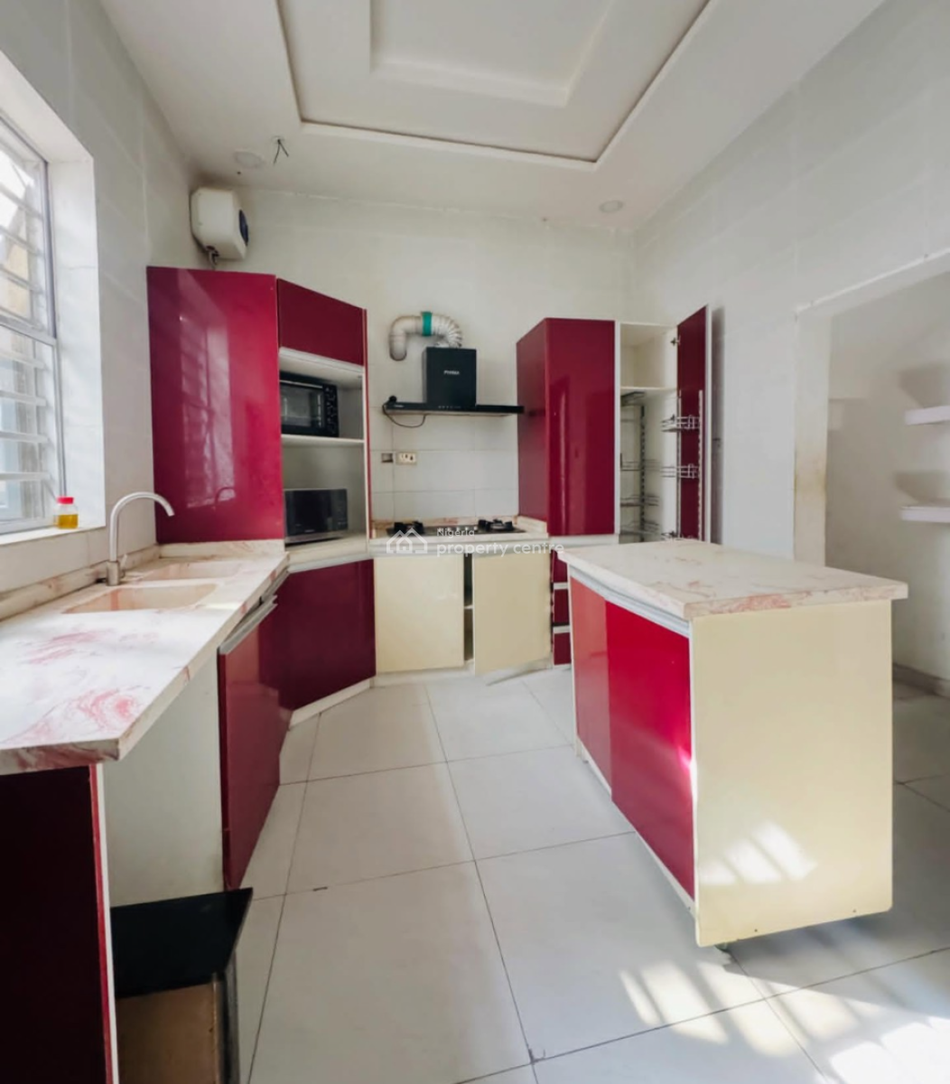 Well Spacious Service Four Bedroom Terrace House, Orchid Road, Lekki, Lagos, House for Rent
