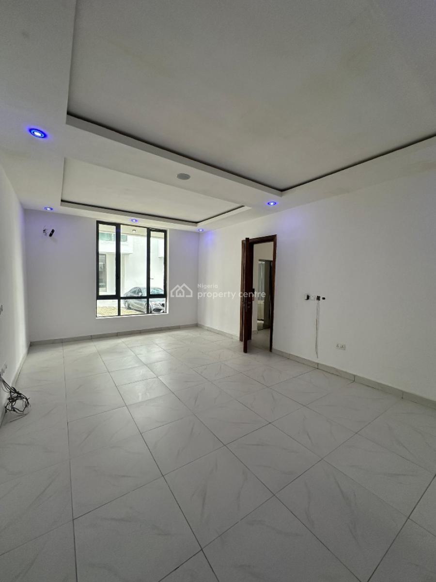 Luxurious 2 Bedroom Flat, Chevron, Lekki Phase 2, Lekki, Lagos, Flat / Apartment for Rent