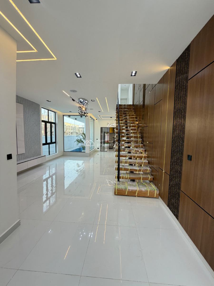 5bedroom Detached House with Swimming Pool in Ikota Lekki, Ikota, Lekki, Lagos, Detached Duplex for Sale