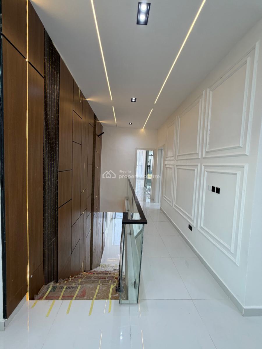 5bedroom Detached House with Swimming Pool in Ikota Lekki, Ikota, Lekki, Lagos, Detached Duplex for Sale