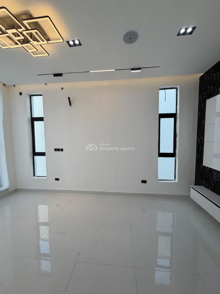5bedroom Detached House with Swimming Pool in Ikota Lekki, Ikota, Lekki, Lagos, Detached Duplex for Sale