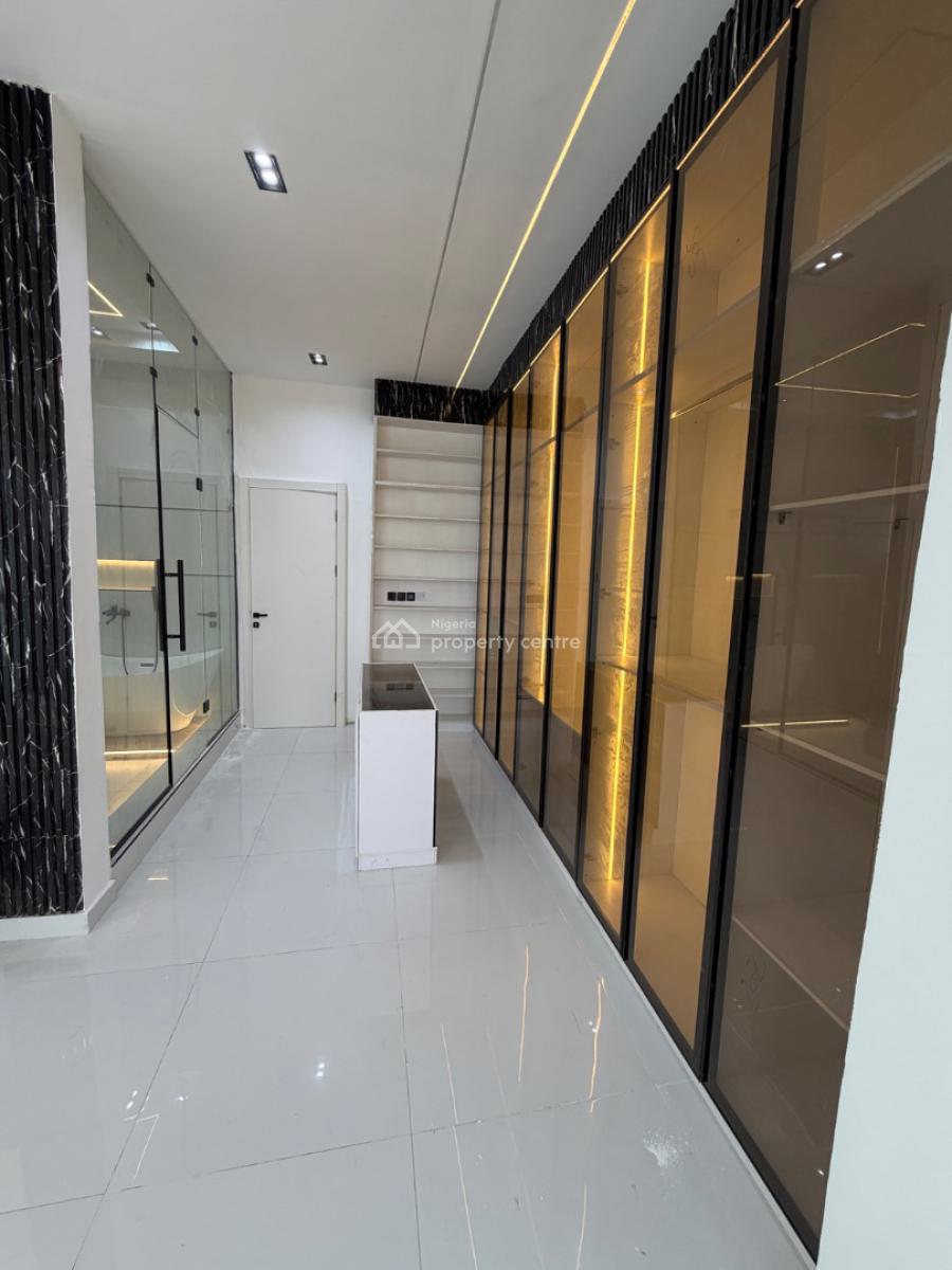 5bedroom Detached House with Swimming Pool in Ikota Lekki, Ikota, Lekki, Lagos, Detached Duplex for Sale