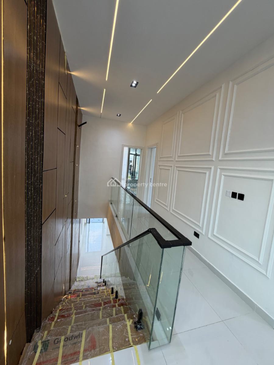 5bedroom Detached House with Swimming Pool in Ikota Lekki, Ikota, Lekki, Lagos, Detached Duplex for Sale