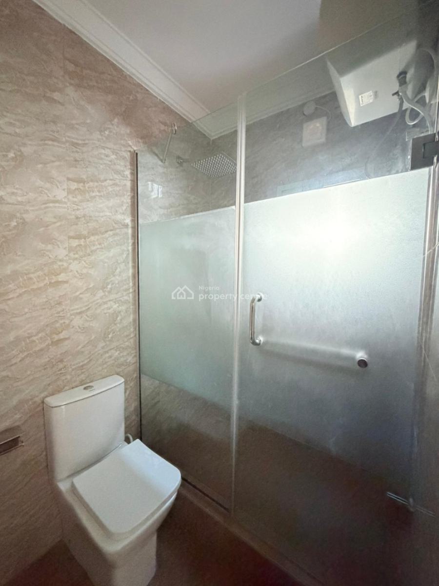 Beautifully Built 5 Bedroom Terrace with Bq-, Ikota, Lekki, Lagos, Terraced Duplex for Sale