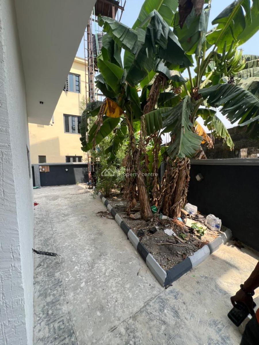 Massive 5bedroom Detached Home with Bq, Pool and Rooftop Terrace, Ajah, Lagos, Detached Duplex for Sale