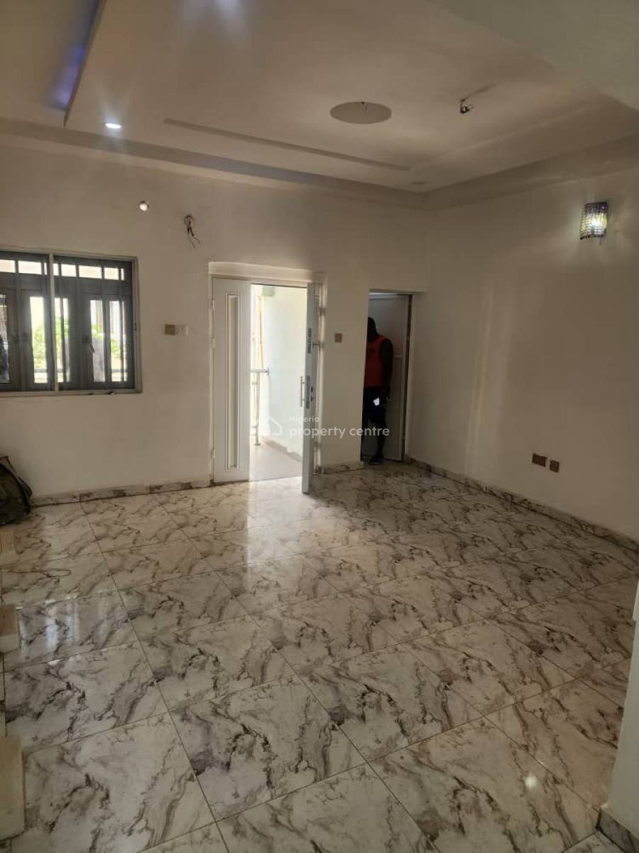 Standard 2bedrooms Block of Flat on a Tarred Road, Fo1 Layout, Kubwa, Abuja, Flat / Apartment for Rent