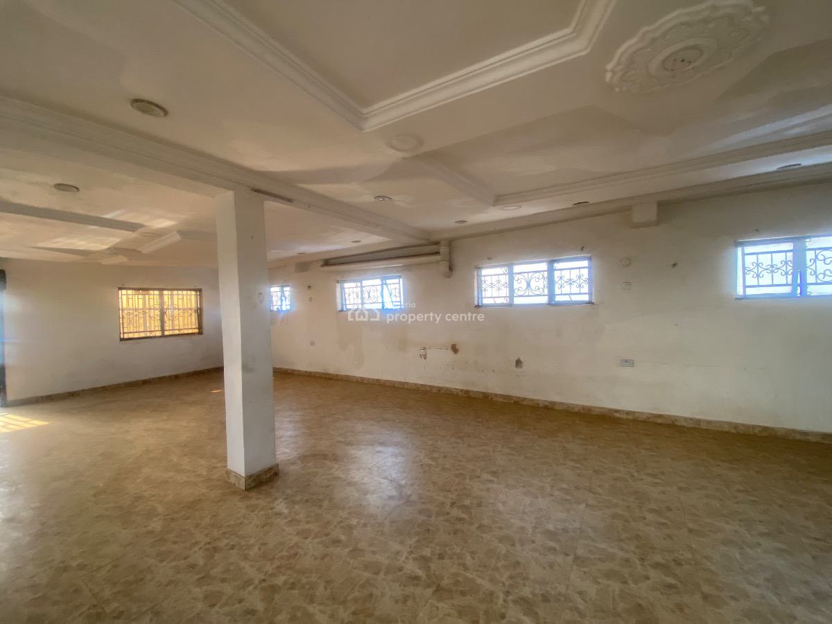 Very Spacious Commercial Space at Idi Arere, Ibadan, Along Molete Road, Ibadan, Oyo, Church for Rent