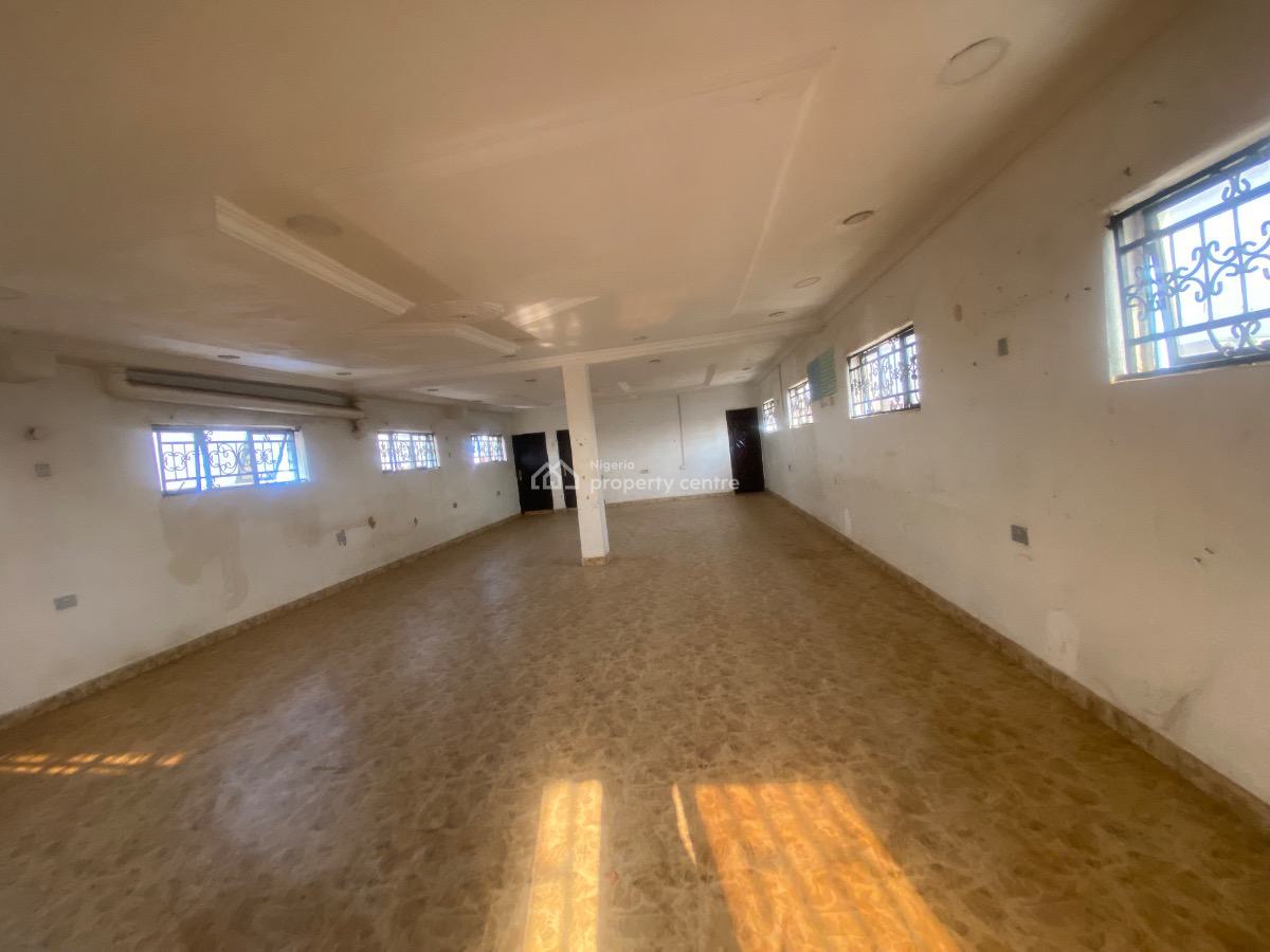 Very Spacious Commercial Space at Idi Arere, Ibadan, Along Molete Road, Ibadan, Oyo, Church for Rent