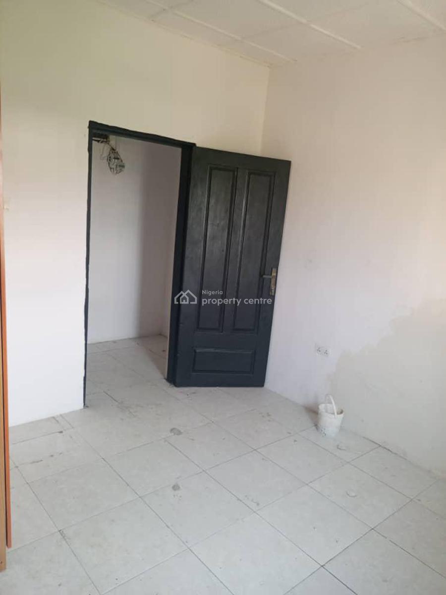 Exotic and Classic 2 Bedroom Apartment Upstairs, Thomas Estate, Ajiwe, Ajah, Lagos, Flat / Apartment for Rent