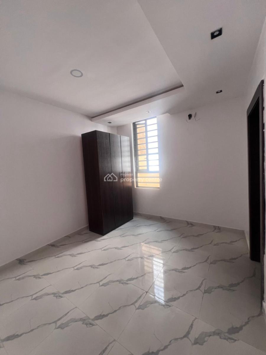 3 Bedroom Apartment with Bq Available, Lekki Phase 1, Lekki, Lagos, Flat / Apartment for Rent