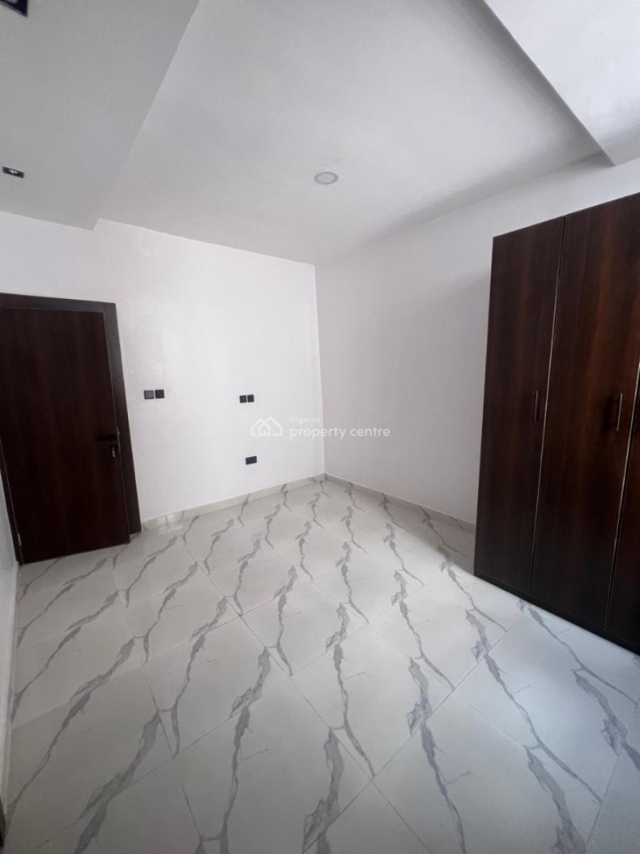 3 Bedroom Apartment with Bq Available, Lekki Phase 1, Lekki, Lagos, Flat / Apartment for Rent