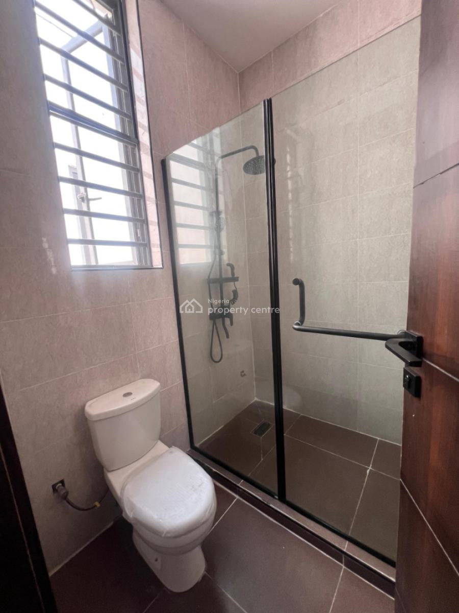 3 Bedroom Apartment with Bq Available, Lekki Phase 1, Lekki, Lagos, Flat / Apartment for Rent