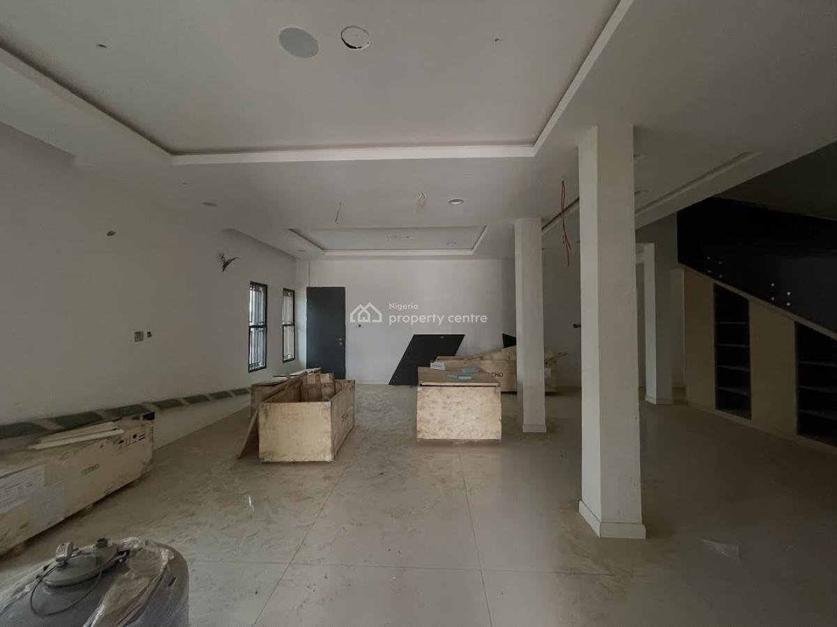 6 Bedroom Detached House + Pool, Guzape, Guzape District, Abuja, Detached Duplex for Sale