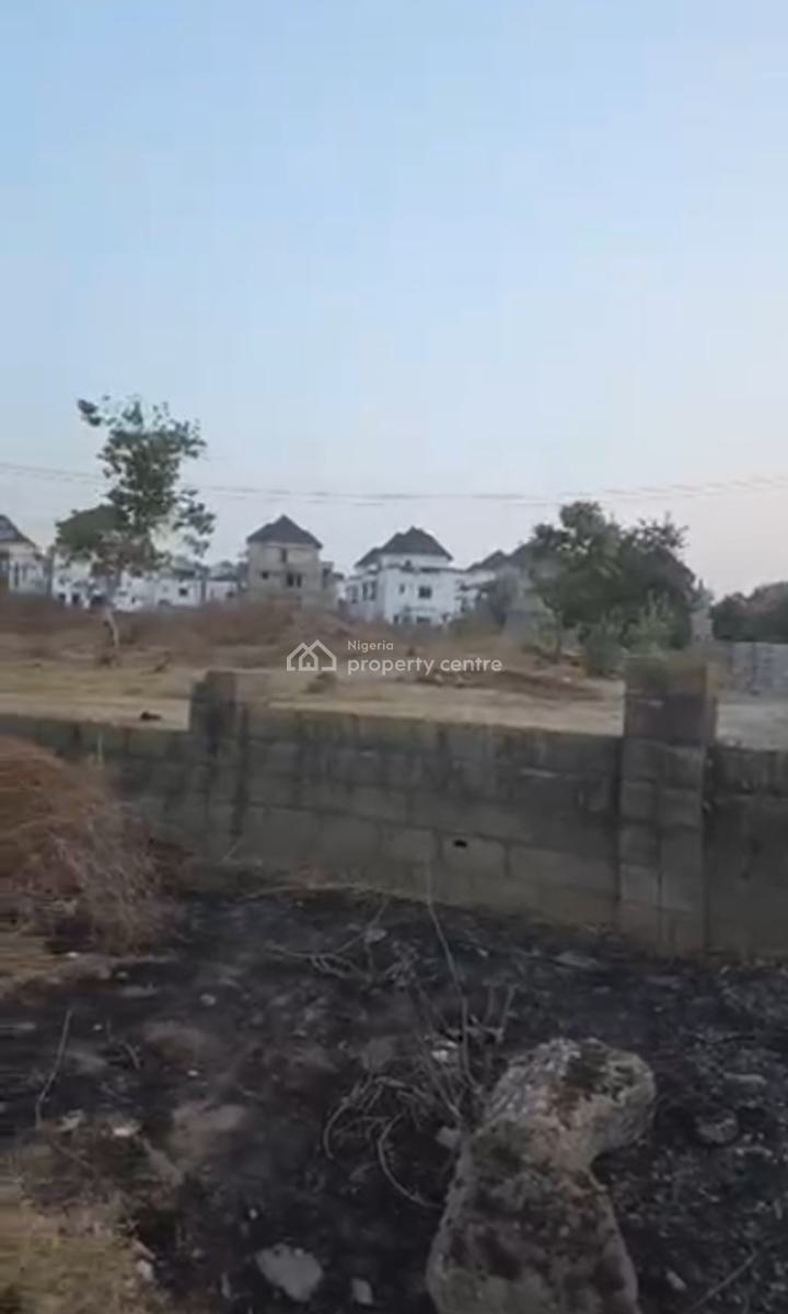 2000sqm of a Residential Land in Wuye Tarred Road, Wuye, Abuja, Residential Land for Sale