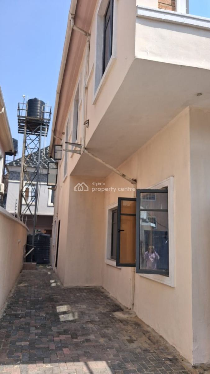 4 Bedrooms Fully Detached Duplex at Berra Estate, Chevron Drive, Lekki, Lagos, Detached Duplex for Rent