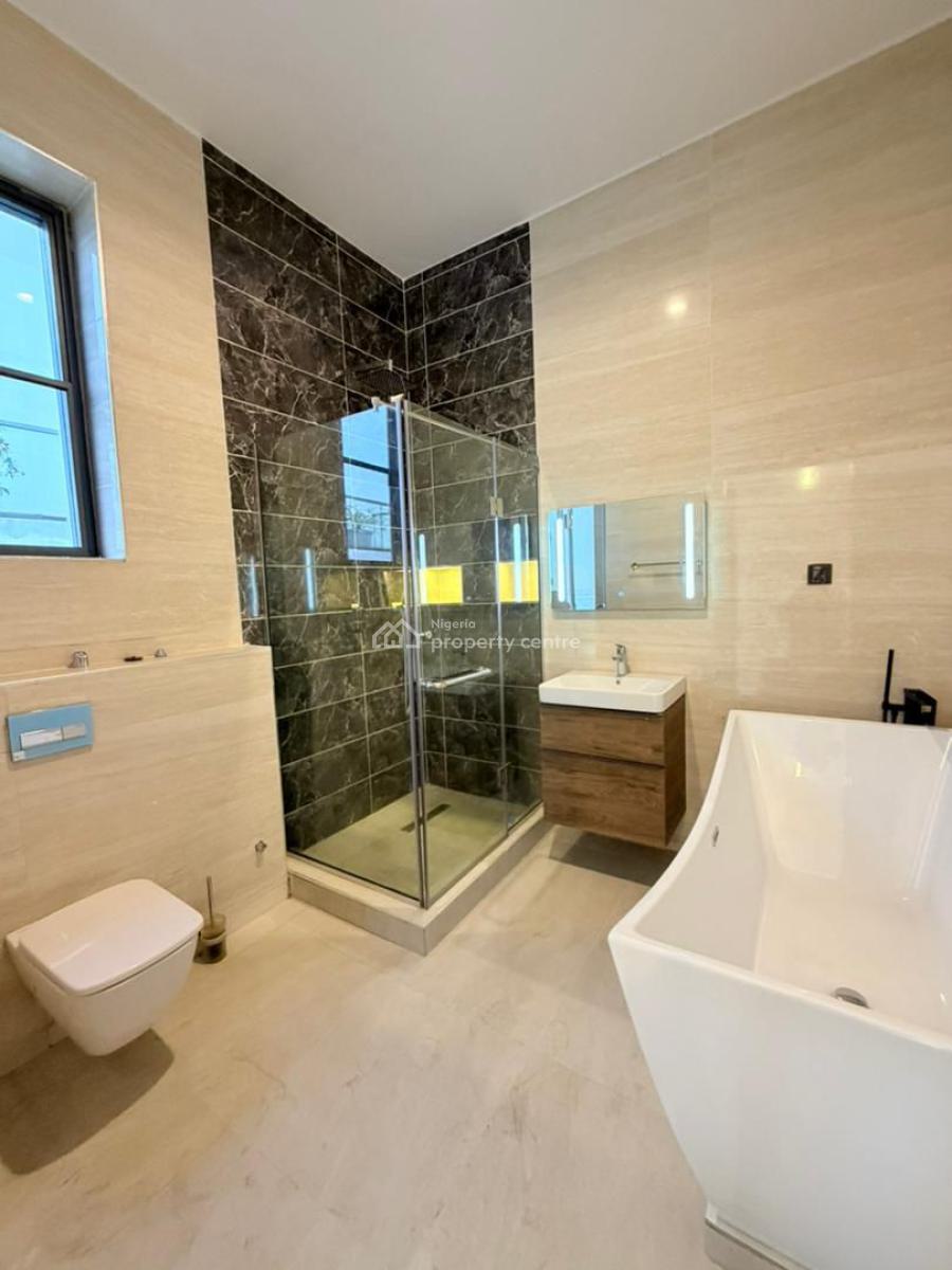 Beautifully Built 4 Bedroom Penthouse - Bq, Ikoyi, Lagos, Flat / Apartment for Sale