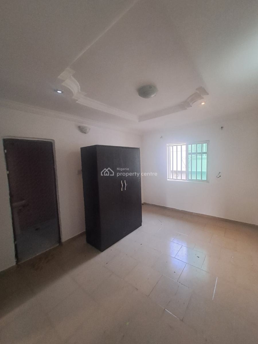 Well Built 3 Bedroom Apartment, Ologolo, Lekki, Lagos, Flat / Apartment for Rent