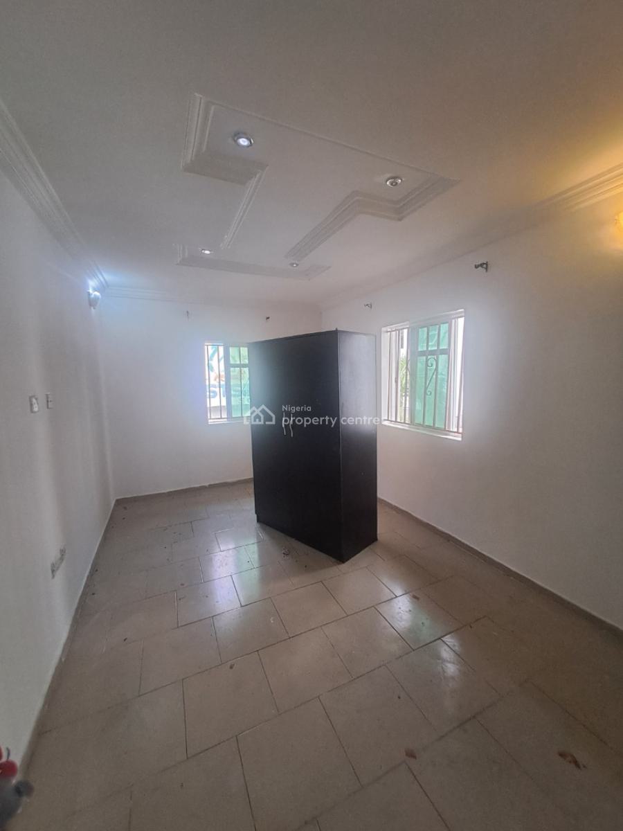 Well Built 3 Bedroom Apartment, Ologolo, Lekki, Lagos, Flat / Apartment for Rent