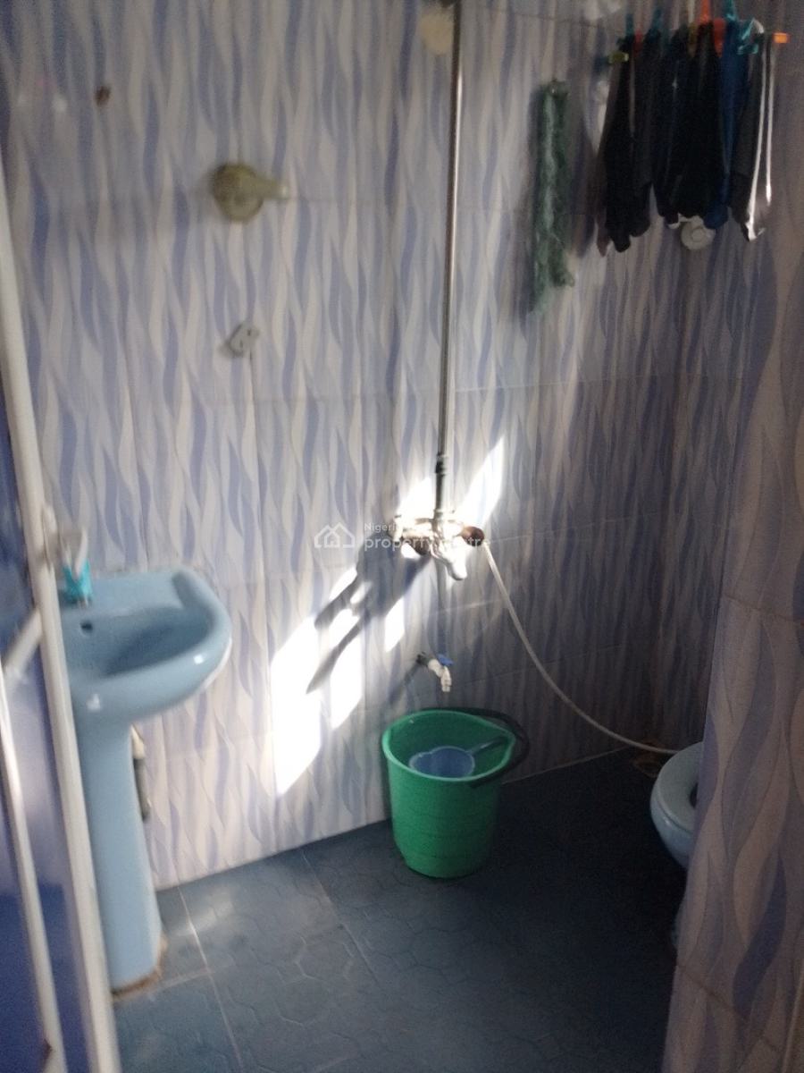 4 Bedroom Bungalow with 2 Rooms Bq, Egbeda, Alimosho, Lagos, Flat / Apartment for Sale