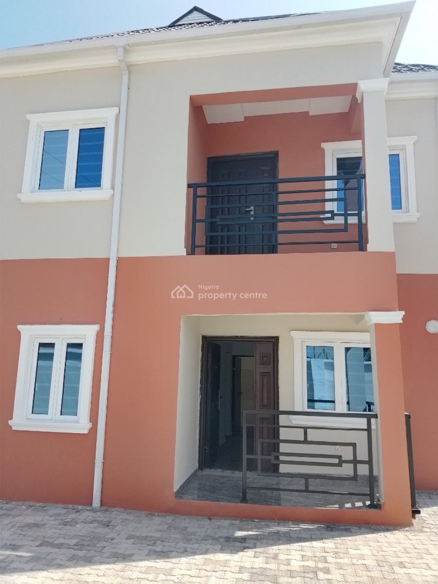Newly Built 6 Units of 2 Bedroom Flats, Awoyaya, Ibeju Lekki, Lagos, Block of Flats for Sale