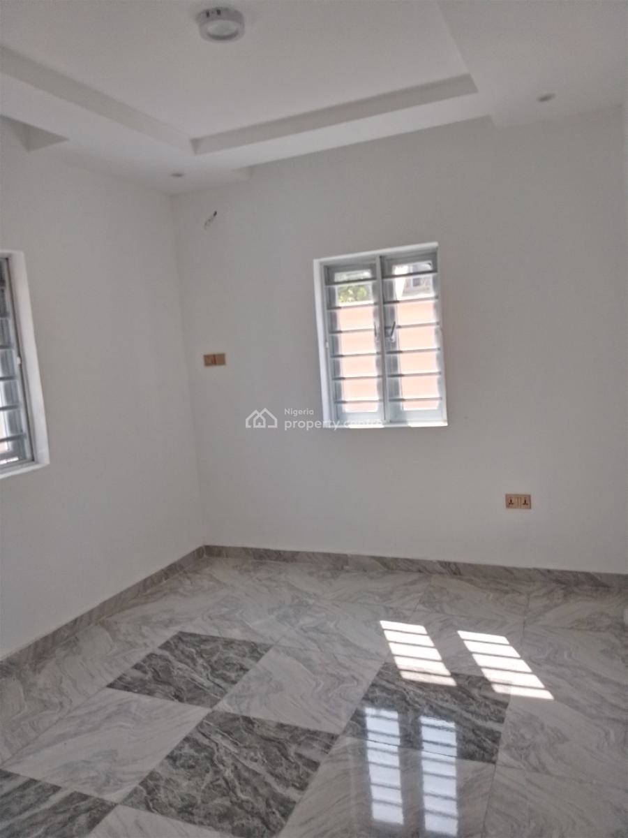 Newly Built 6 Units of 2 Bedroom Flats, Awoyaya, Ibeju Lekki, Lagos, Block of Flats for Sale