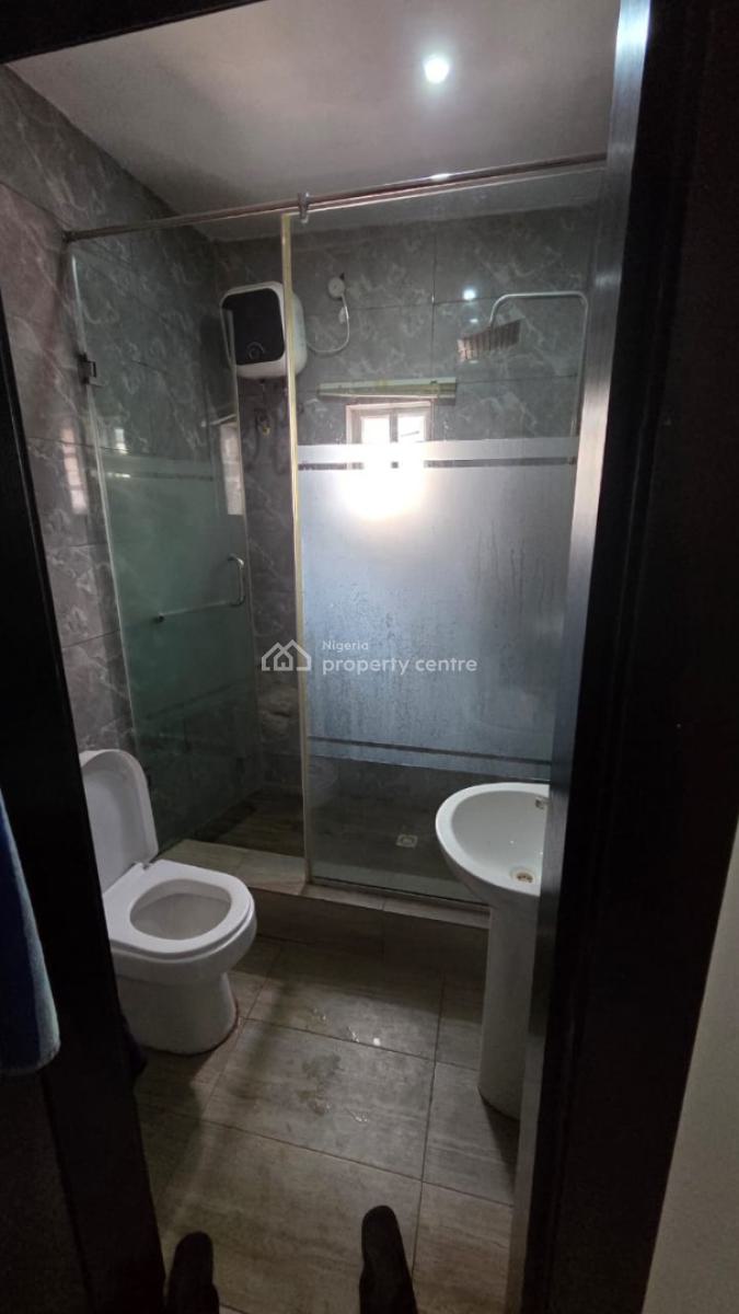 Block of Apartments, Lekki Phase 1, Lekki, Lagos, Flat / Apartment for Sale