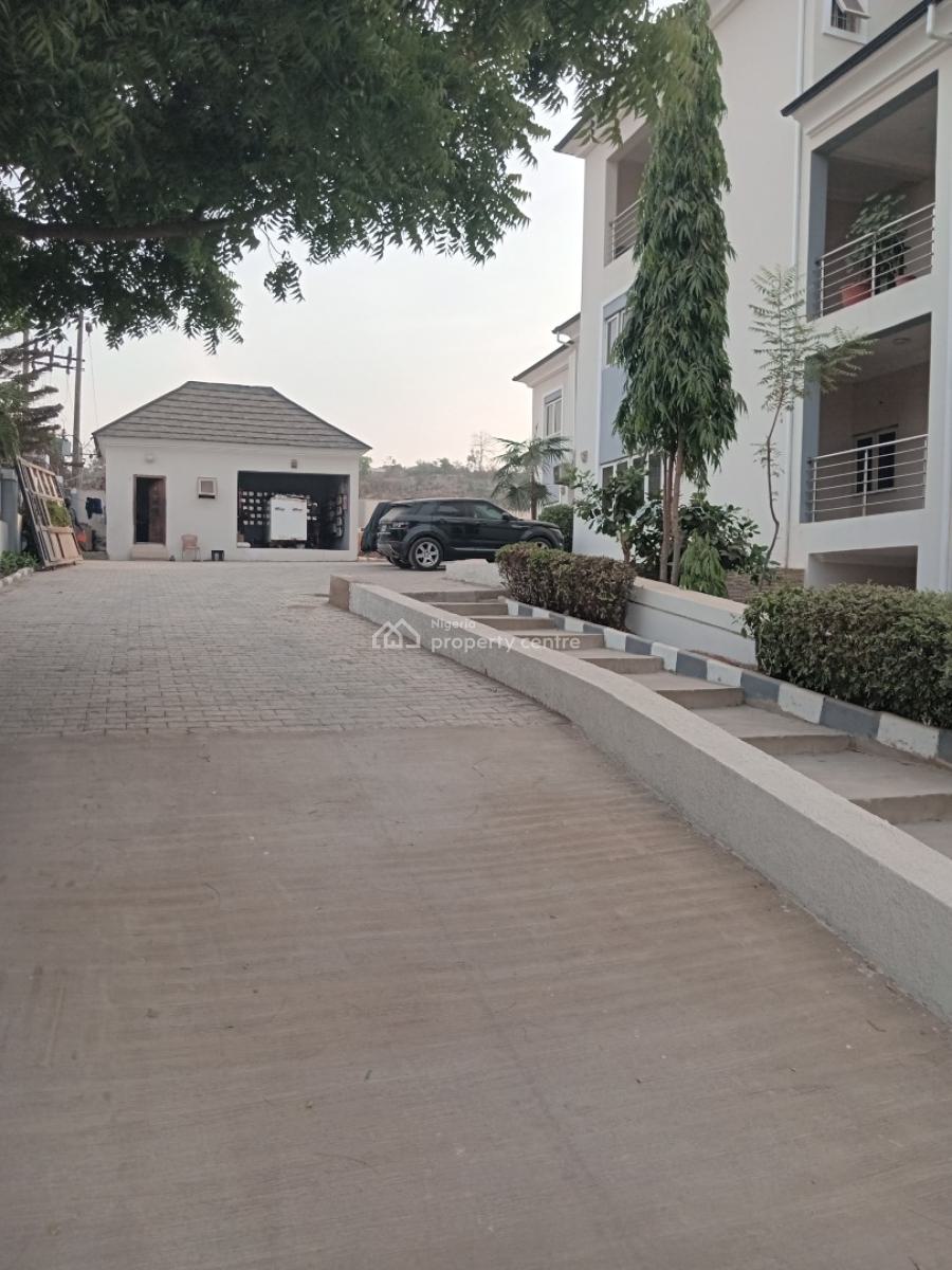 a Very Good Spacious 3-bedroom Flat, Idu-karmo District Abuja ( After Nizamiyel Hospital) Turkish Hospital., Idu Industrial, Abuja, Flat / Apartment for Rent