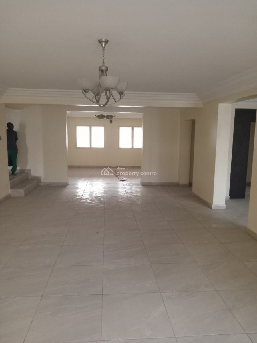 a Very Good Spacious 3-bedroom Flat, Idu-karmo District Abuja ( After Nizamiyel Hospital) Turkish Hospital., Idu Industrial, Abuja, Flat / Apartment for Rent