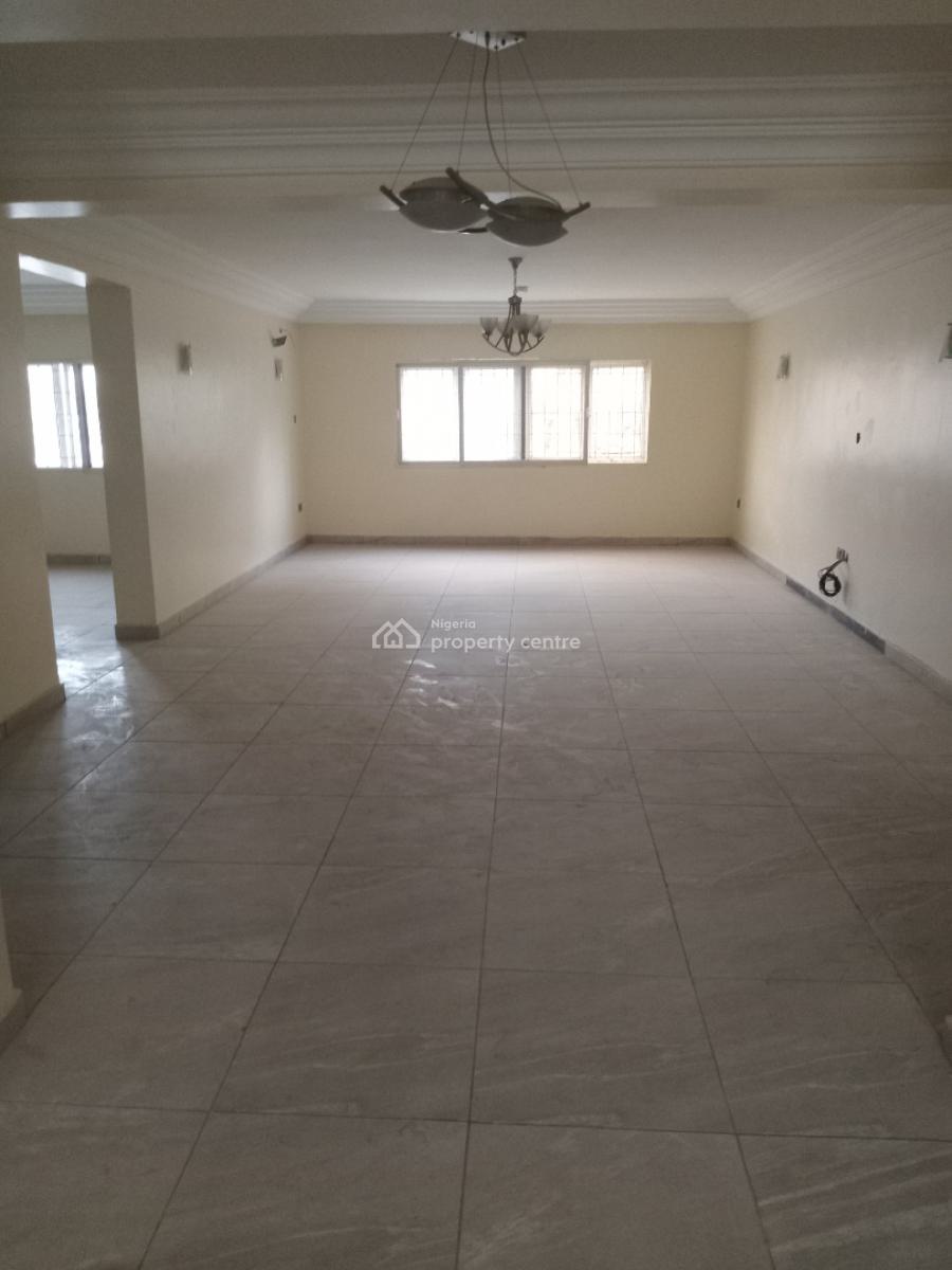 a Very Good Spacious 3-bedroom Flat, Idu-karmo District Abuja ( After Nizamiyel Hospital) Turkish Hospital., Idu Industrial, Abuja, Flat / Apartment for Rent