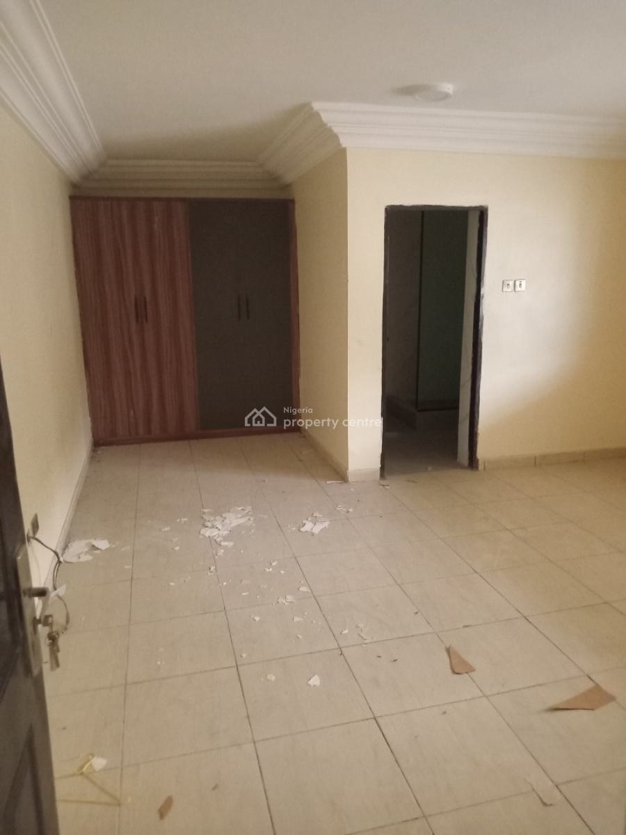 a Very Good Spacious 3-bedroom Flat, Idu-karmo District Abuja ( After Nizamiyel Hospital) Turkish Hospital., Idu Industrial, Abuja, Flat / Apartment for Rent