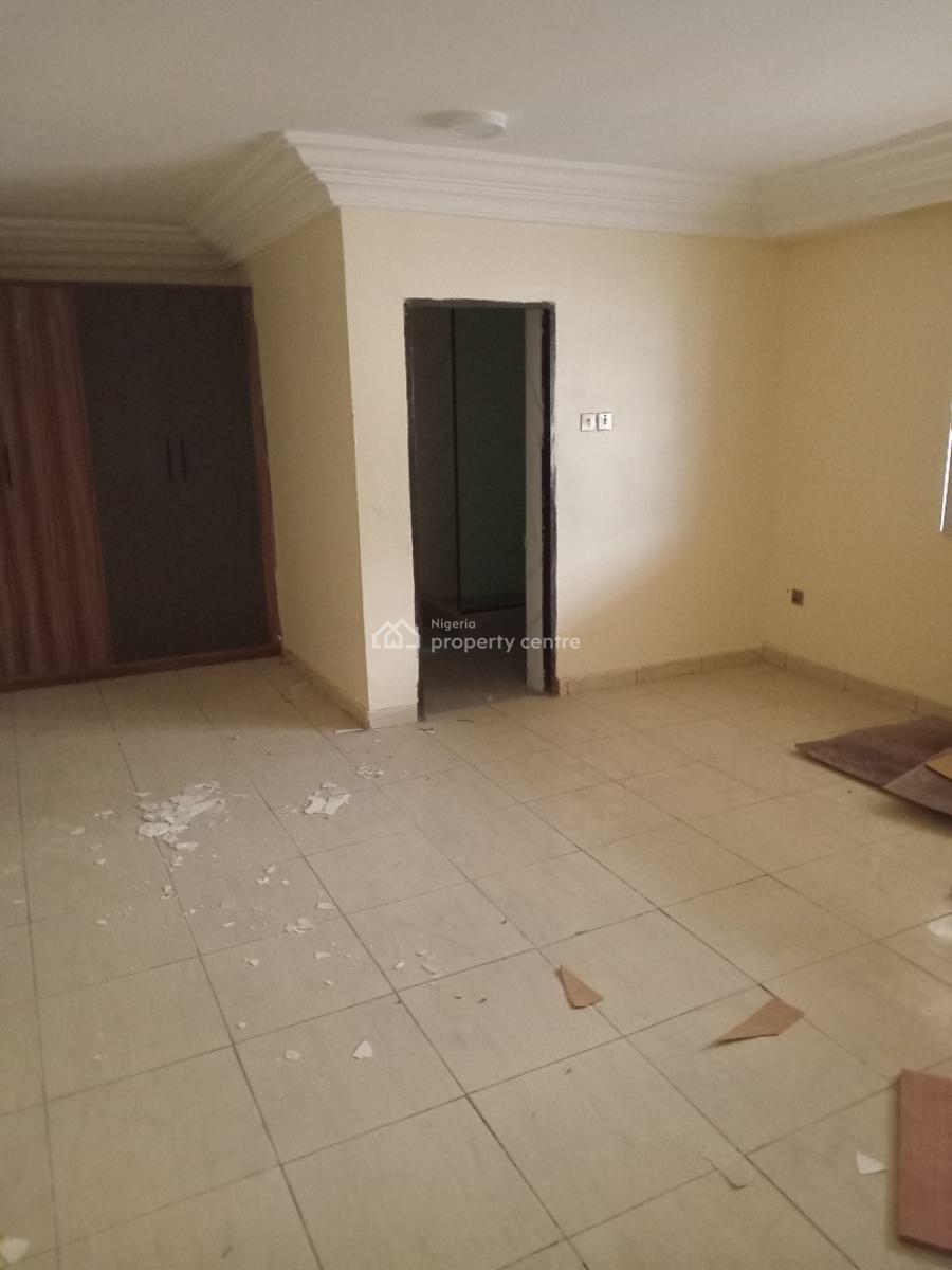 a Very Good Spacious 3-bedroom Flat, Idu-karmo District Abuja ( After Nizamiyel Hospital) Turkish Hospital., Idu Industrial, Abuja, Flat / Apartment for Rent