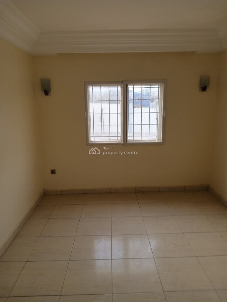 a Very Good Spacious 3-bedroom Flat, Idu-karmo District Abuja ( After Nizamiyel Hospital) Turkish Hospital., Idu Industrial, Abuja, Flat / Apartment for Rent