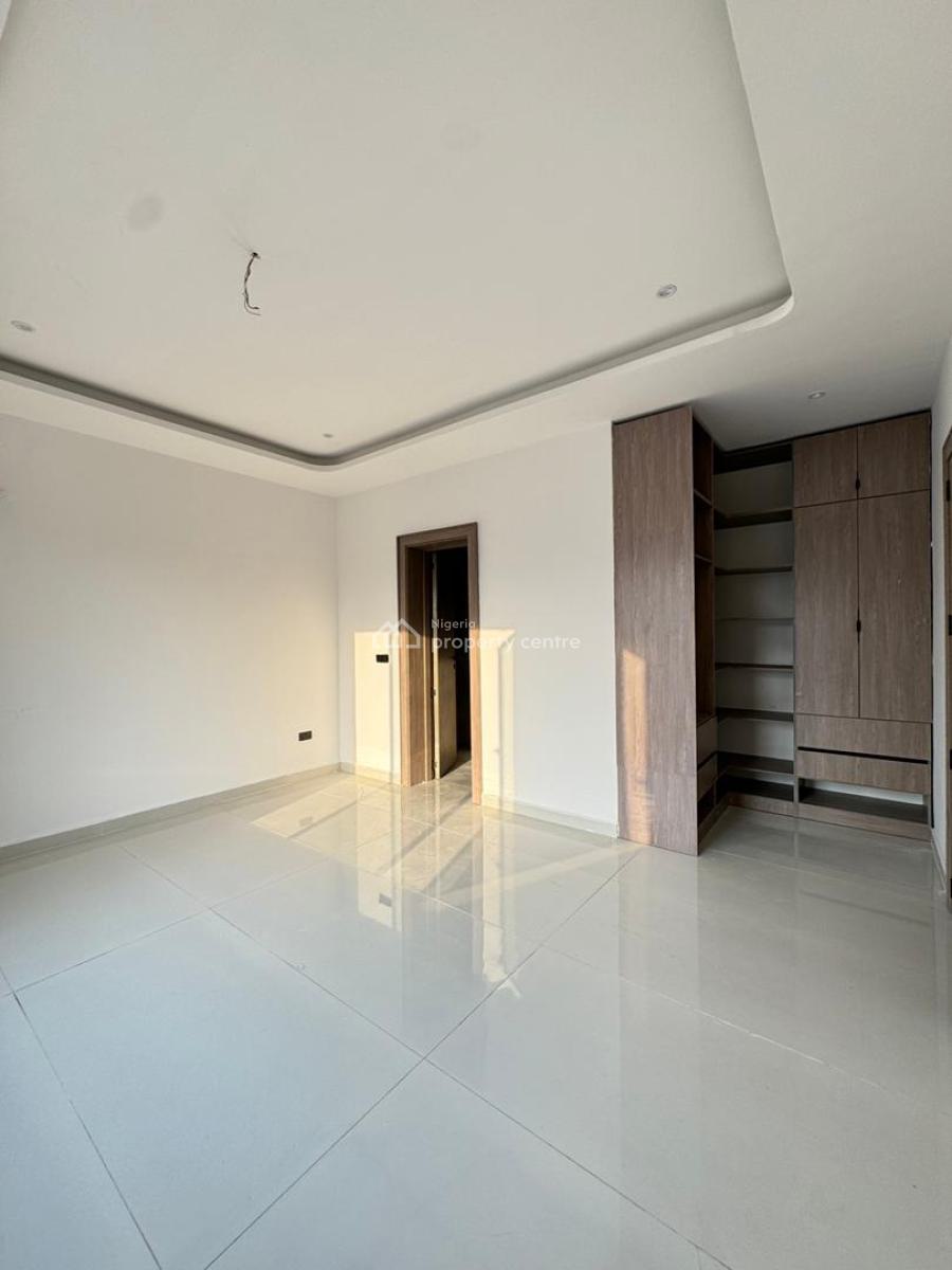 2-bedroom Apartments in Lekki Phase 1, Lekki Phase 1, Lekki, Lagos, Flat / Apartment for Sale