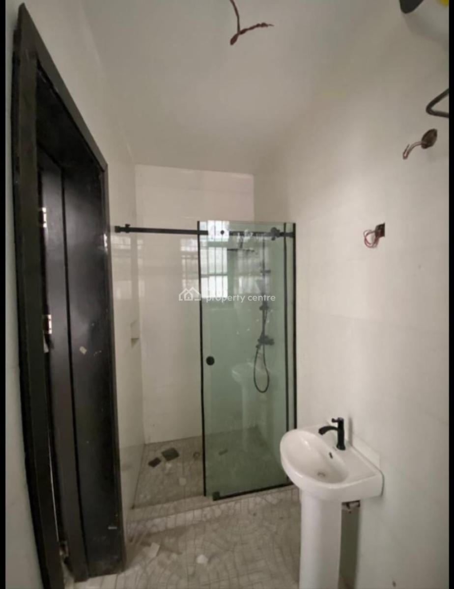 2 Bedroom Apartment for Available, Off Freedom Way, Lekki Phase 1, Lekki, Lagos, Flat / Apartment for Rent