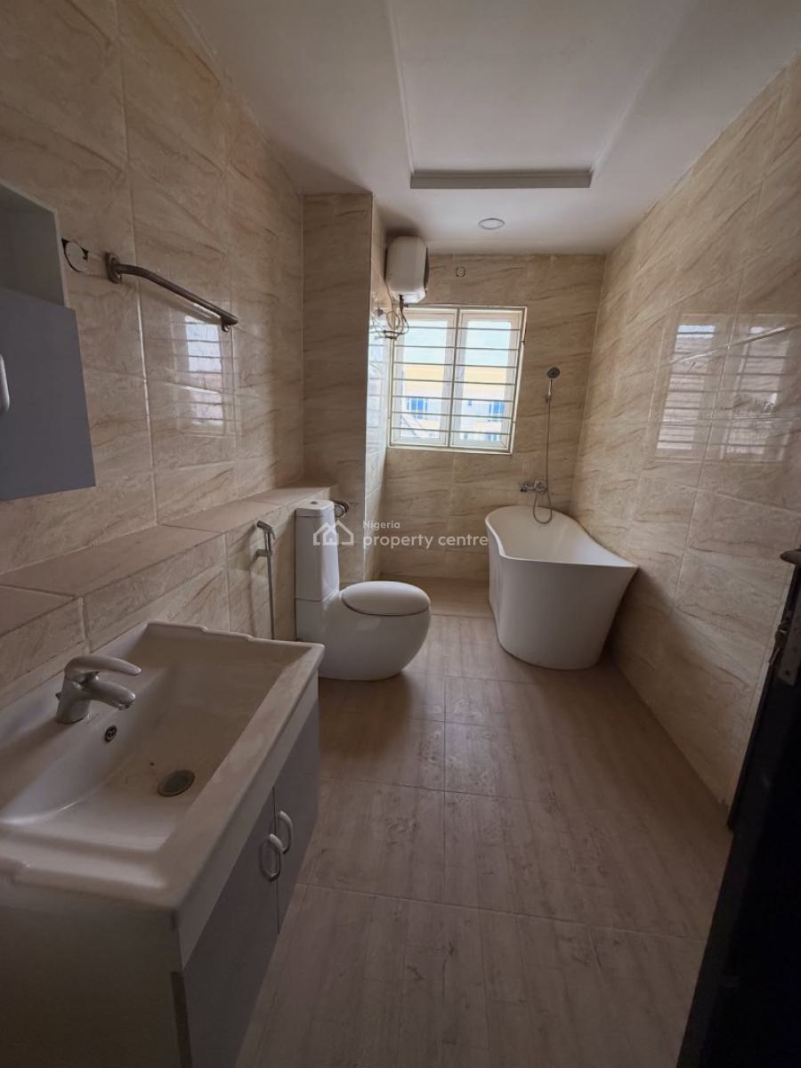 4bedroom Terrace Duplex with a Bq, Guzape District, Abuja, Terraced Duplex for Sale