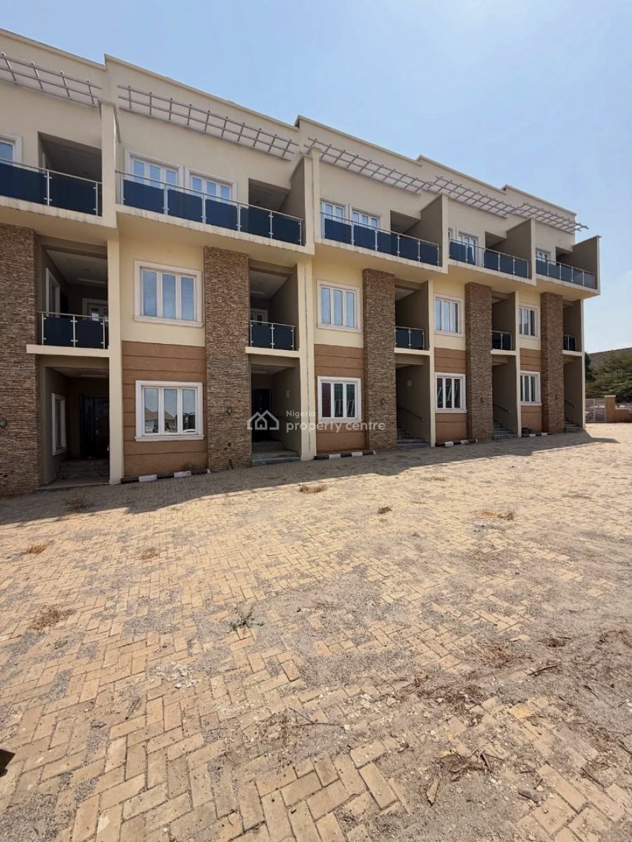 4bedroom Terrace Duplex with a Bq, Guzape District, Abuja, Terraced Duplex for Sale