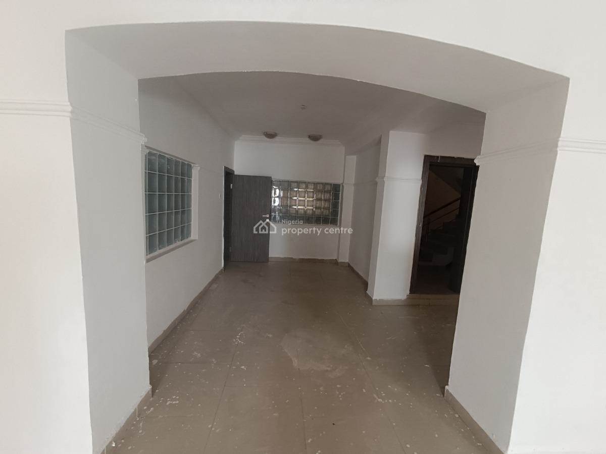 4bedroom Bungalow Penthouse with 2room Bq, Wuse, Abuja, Office Space for Rent