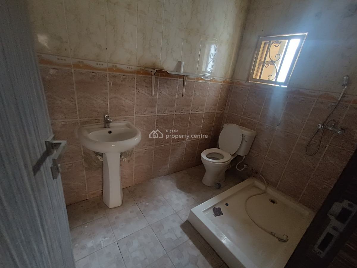4bedroom Bungalow Penthouse with 2room Bq, Wuse, Abuja, Office Space for Rent