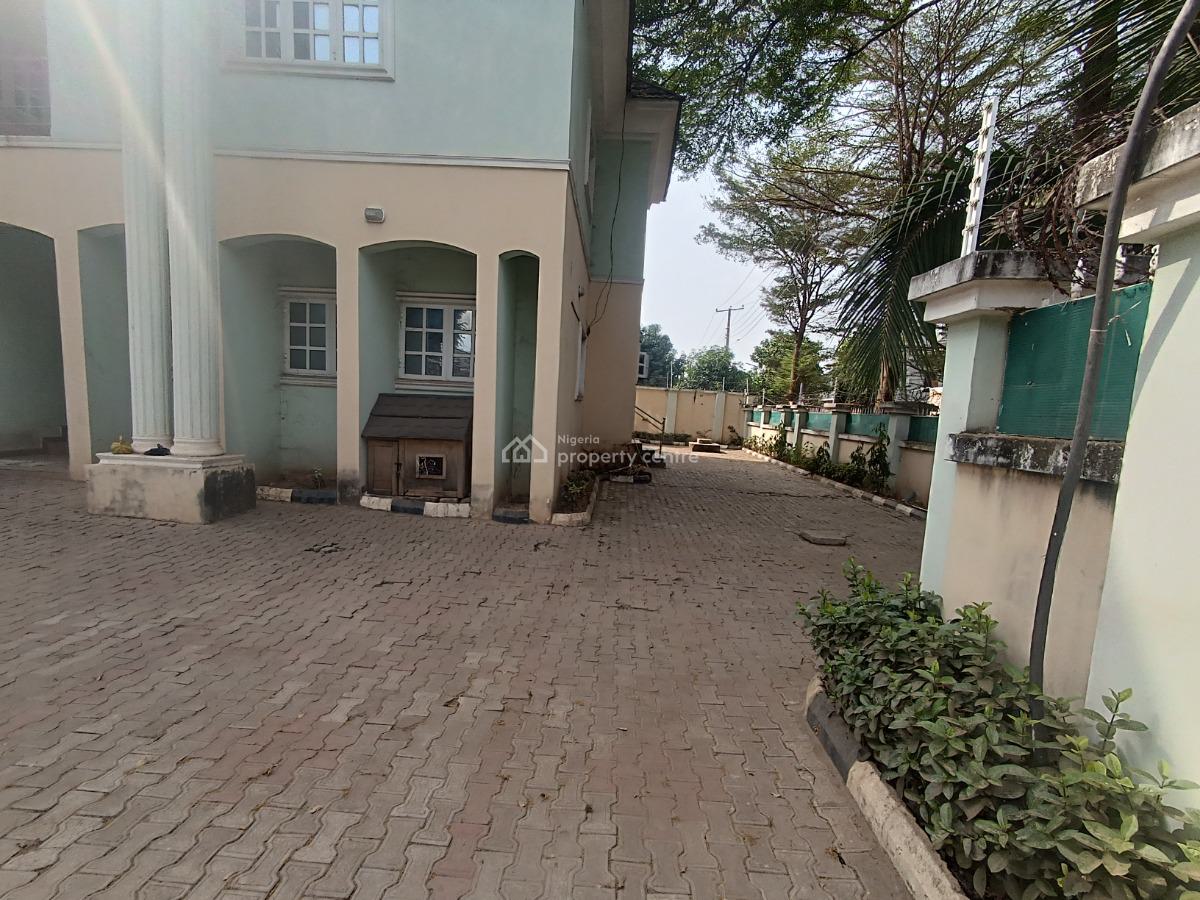 5 Bedroom Fully Detached House with Bq, Wuse, Abuja, Detached Duplex for Rent