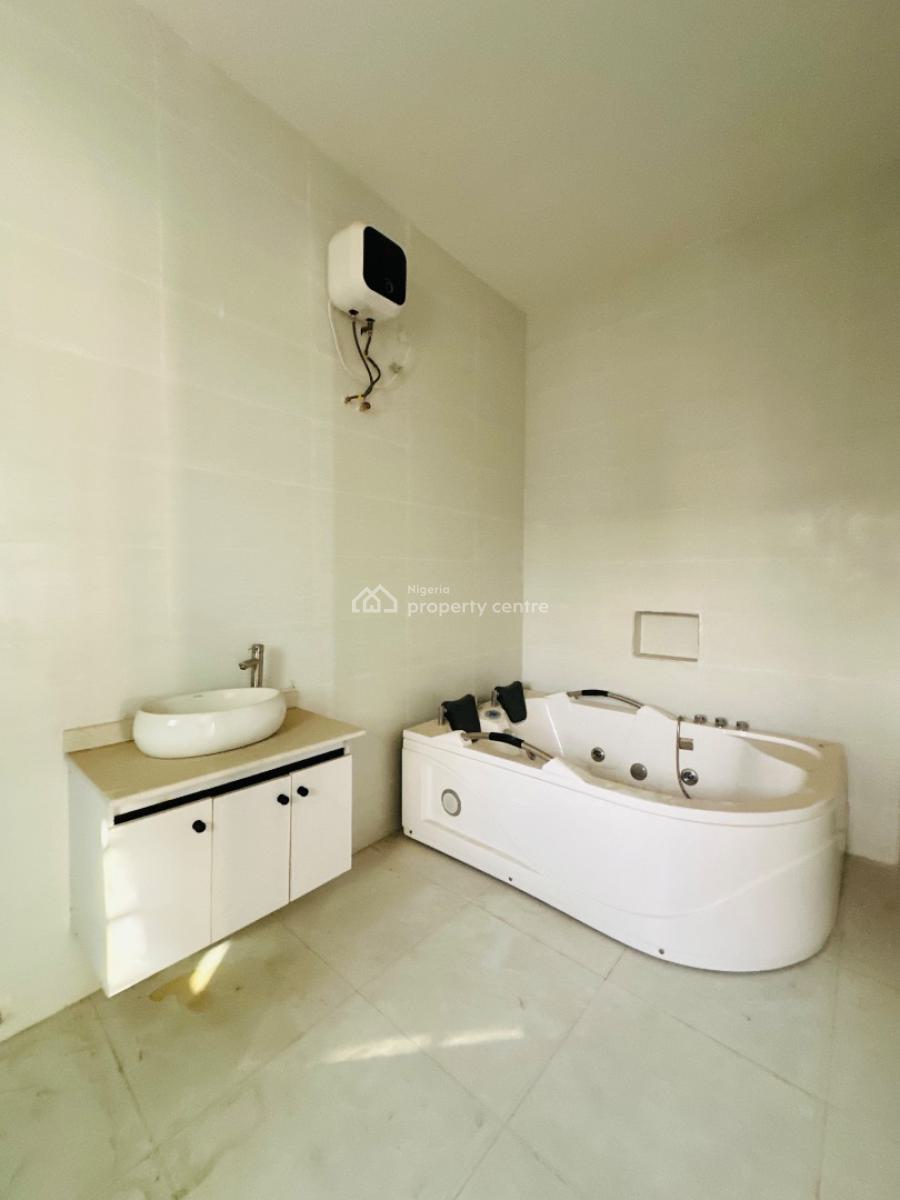 Spaciously Built 4 Bedroom Detached Duplex with Bq, Vgc, Lekki, Lagos, Detached Duplex for Sale