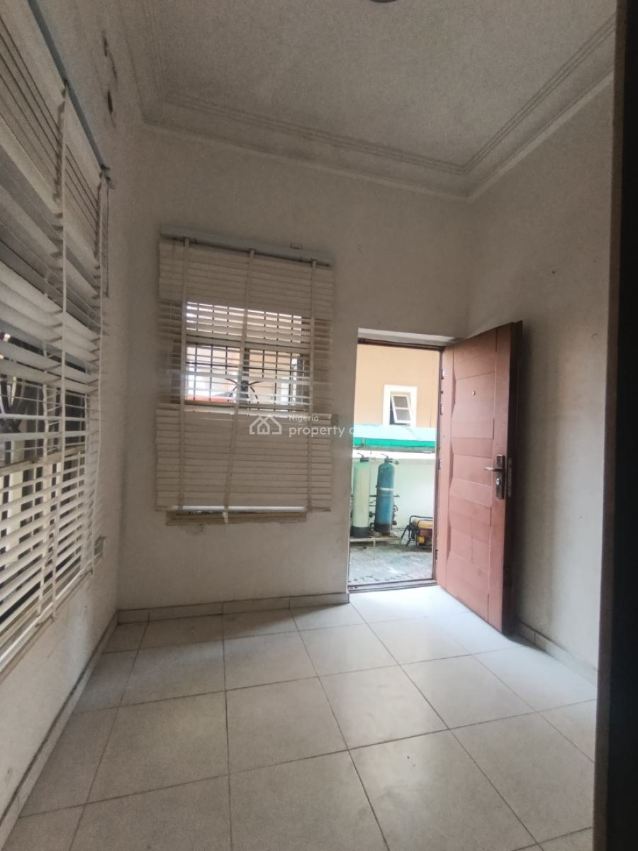 a Room Shared Fitted Kitchen at Chevy View Estate, Chevy View Estate Chevron Drive 🔰, Lekki, Lagos, Self Contain (single Rooms) for Rent