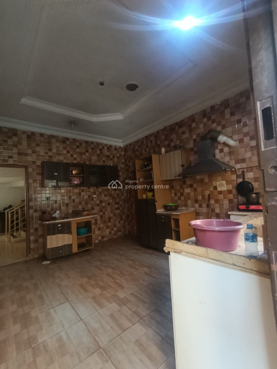 a Room Shared Fitted Kitchen at Chevy View Estate, Chevy View Estate Chevron Drive 🔰, Lekki, Lagos, Self Contain (single Rooms) for Rent