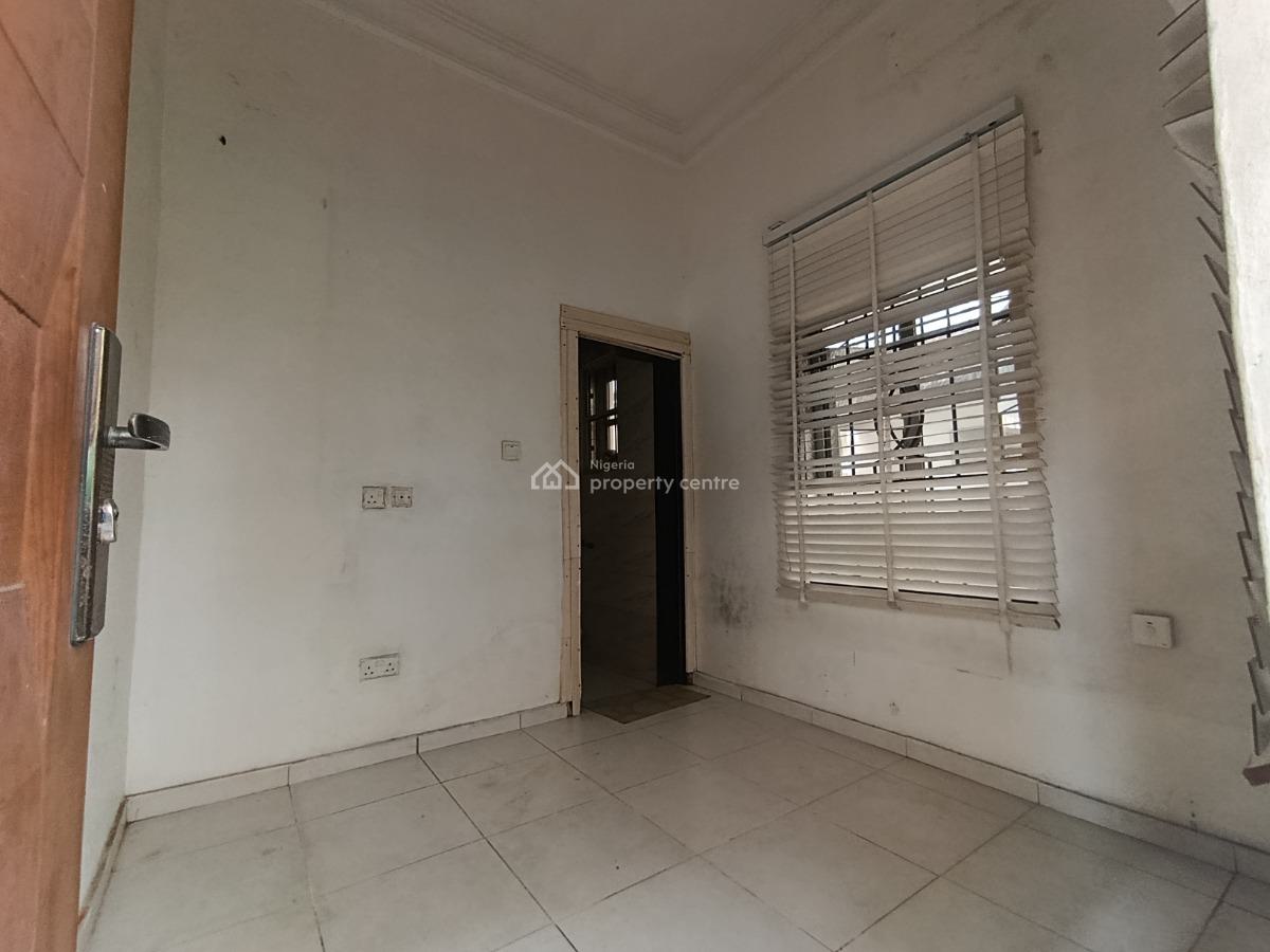 a Room Shared Fitted Kitchen at Chevy View Estate, Chevy View Estate Chevron Drive 🔰, Lekki, Lagos, Self Contain (single Rooms) for Rent