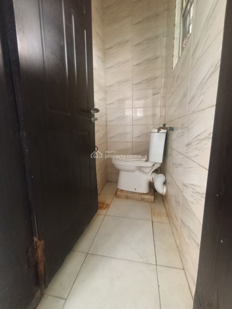 a Room Shared Fitted Kitchen at Chevy View Estate, Chevy View Estate Chevron Drive 🔰, Lekki, Lagos, Self Contain (single Rooms) for Rent