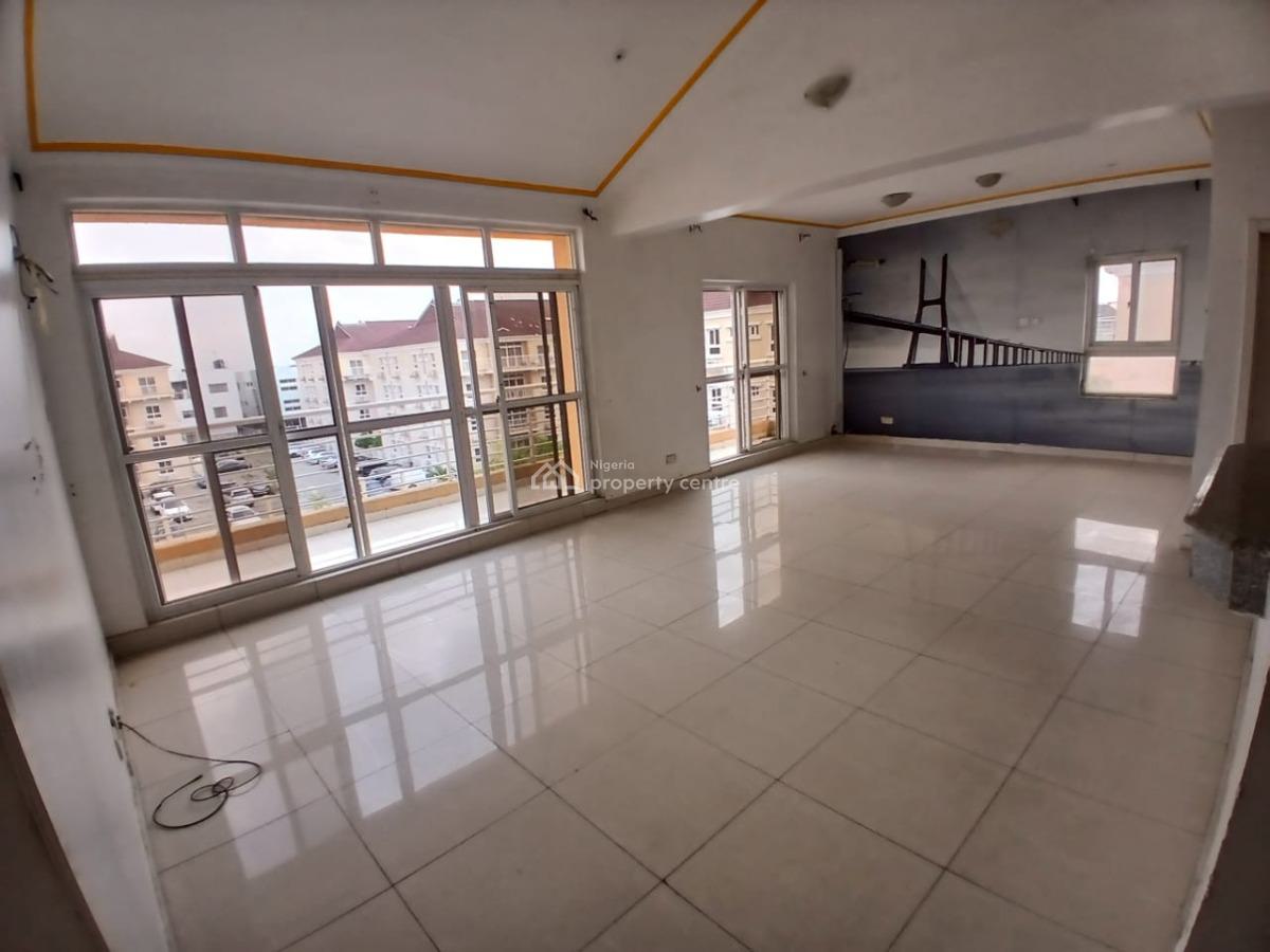 Serviced 3 Bedroom Flat with Penthouse, Cadogan Estate, Osapa, Lekki, Lagos, Flat / Apartment for Rent