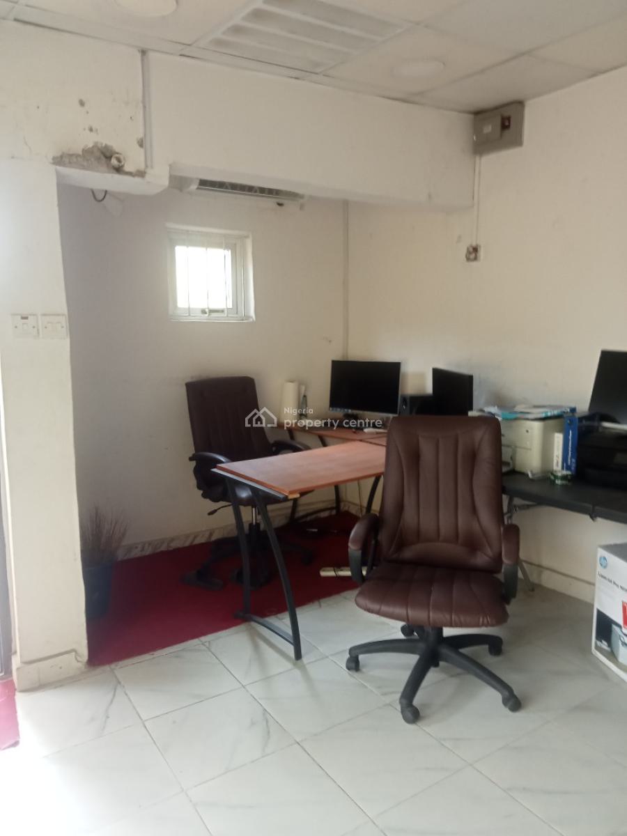 15sqmt Shop Space, Allen - Awolowo Way, Allen, Ikeja, Lagos, Shop for Rent