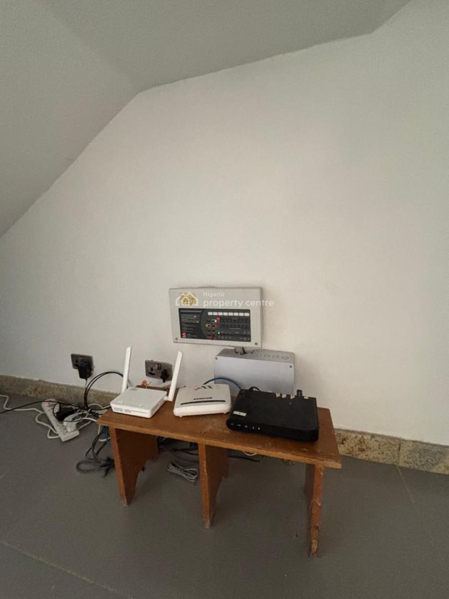 Serviced 4-bedroom Terrace Duplex with Pool & Gym Access, Off Bourdillon Road, Ikoyi, Lagos, Terraced Duplex for Rent