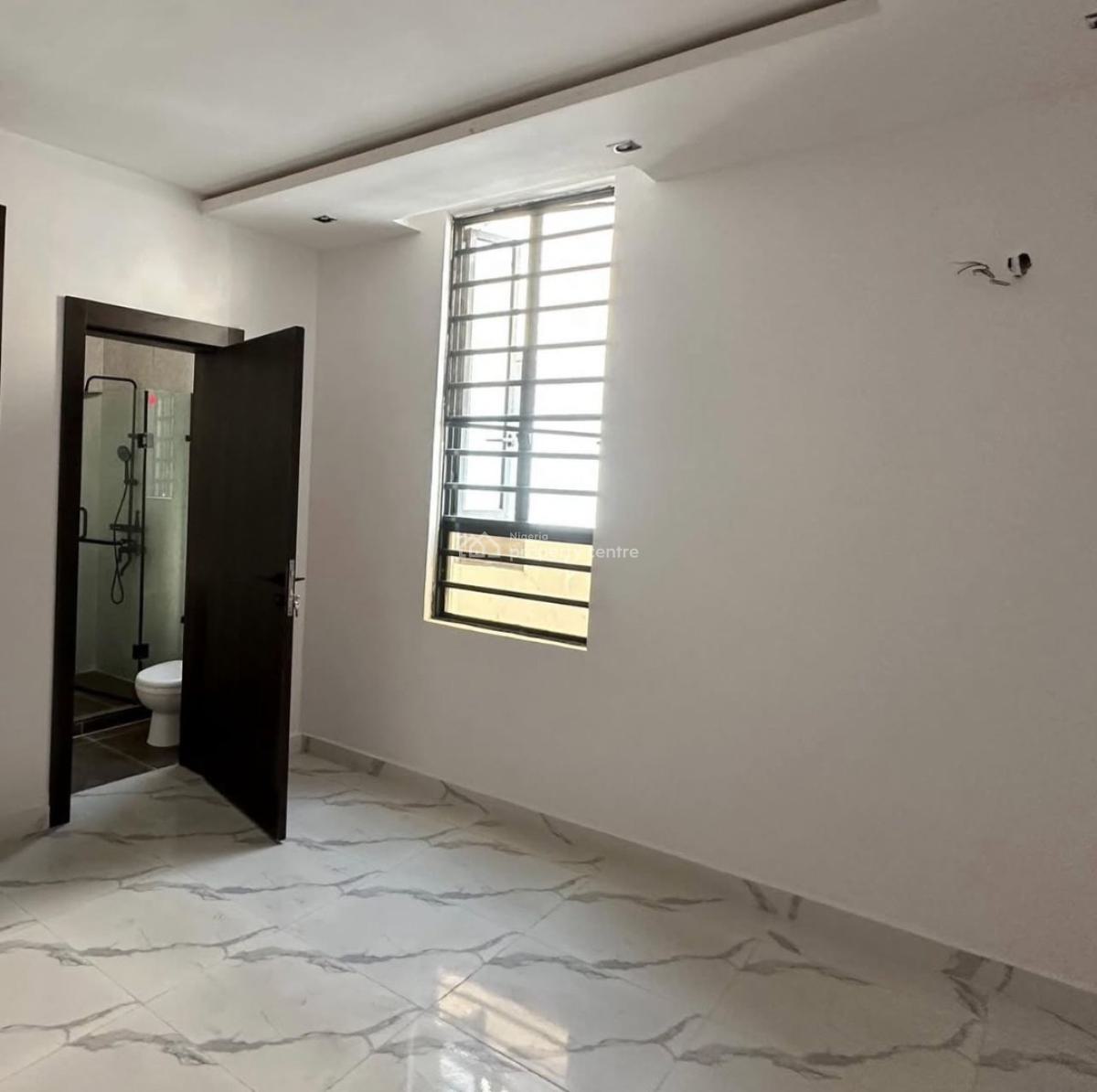 3 Bedroom Apartment in Lekki Phase 1, Lekki Phase 1, Lekki, Lagos, Flat / Apartment for Rent
