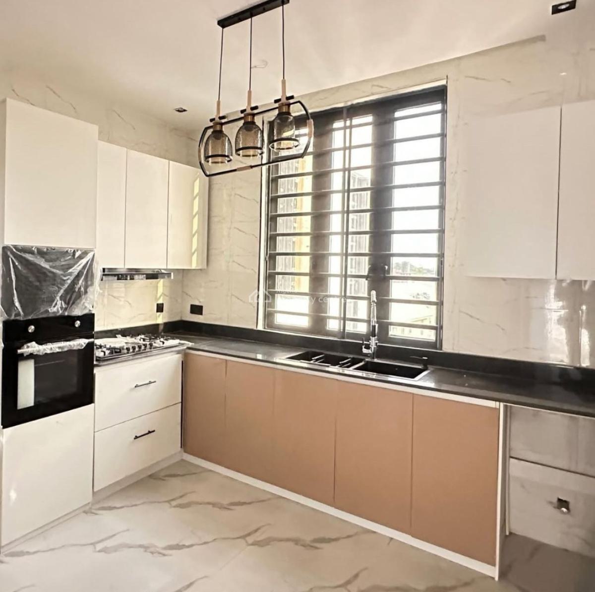 3 Bedroom Apartment in Lekki Phase 1, Lekki Phase 1, Lekki, Lagos, Flat / Apartment for Rent